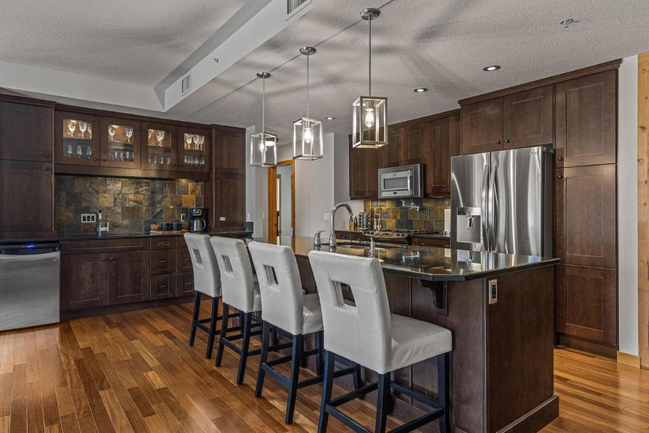 3 Bedroom Condo By Canadian Rockies Vacation Rentals Canmore Eksteriør billede