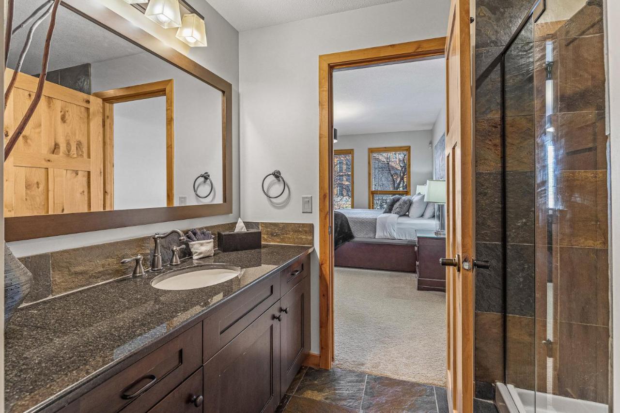 3 Bedroom Condo By Canadian Rockies Vacation Rentals Canmore Eksteriør billede