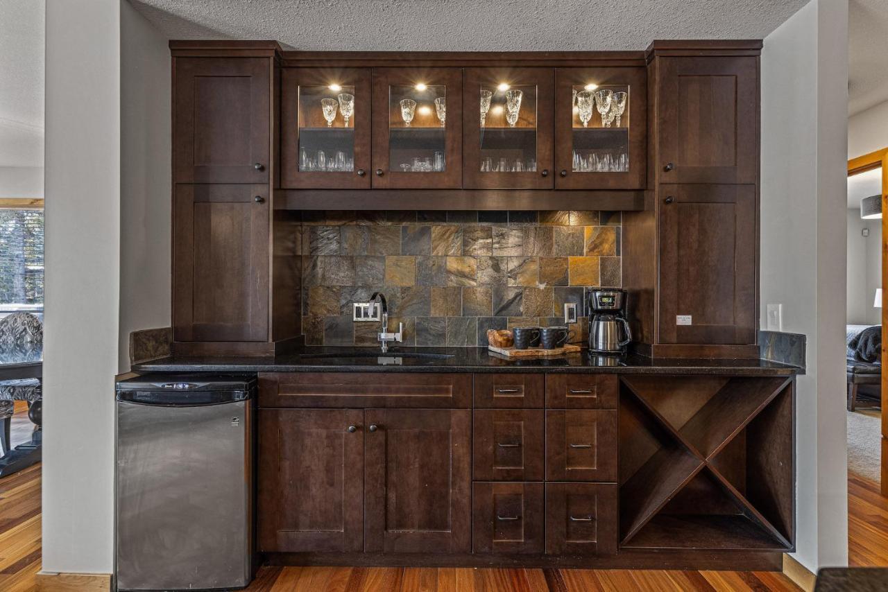 3 Bedroom Condo By Canadian Rockies Vacation Rentals Canmore Eksteriør billede